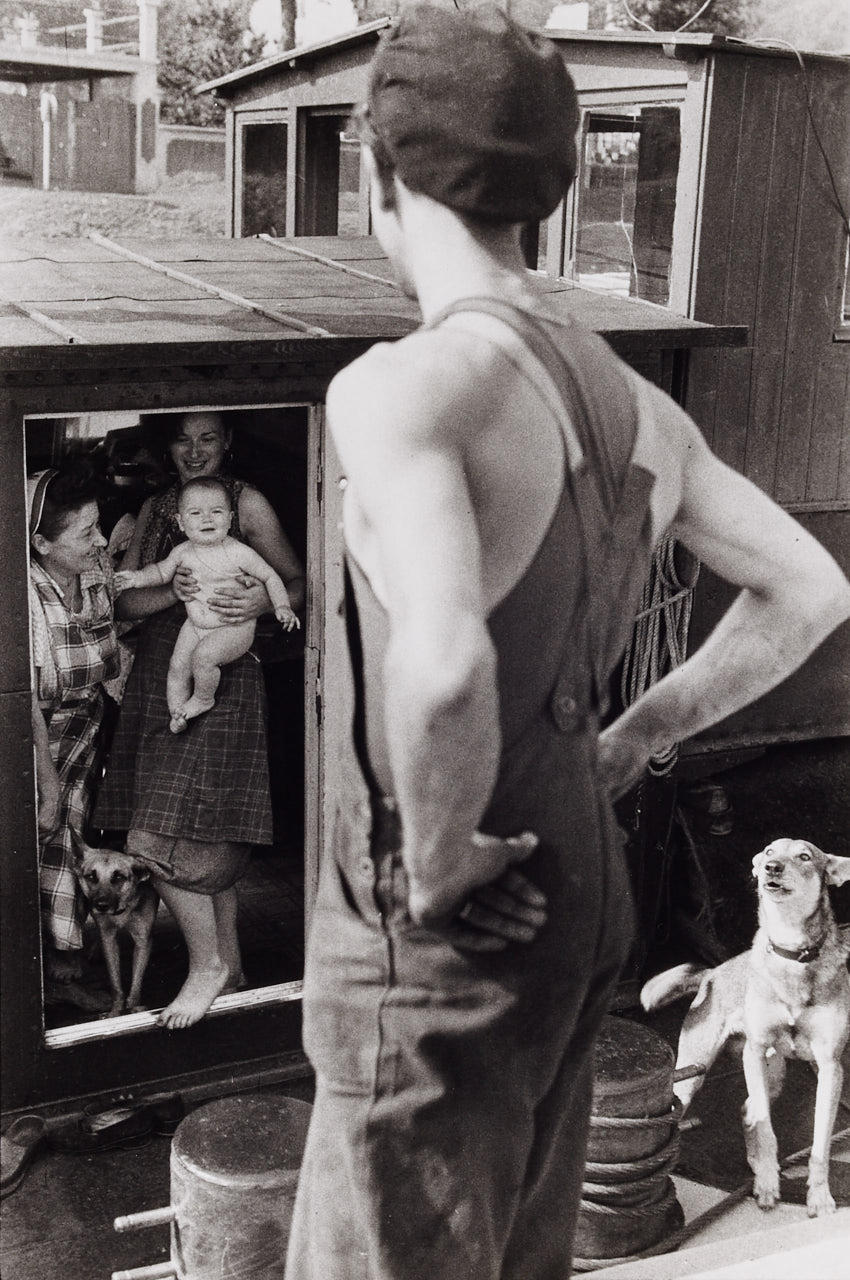 HENRI CARTIER-BRESSON (1908–2004) Yvelines, Bougival 1956