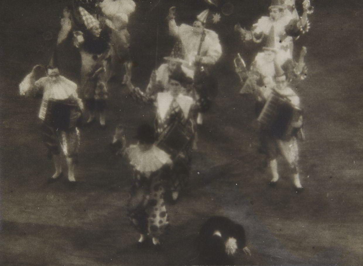 ALEXANDER RODCHENKO (1891–1956) Moskauer Zirkus / Circus Moscow, 1940 ALEXANDER RODCHENKO (1891–1956) Moskauer Zirkus / Circus Moscow, 1940