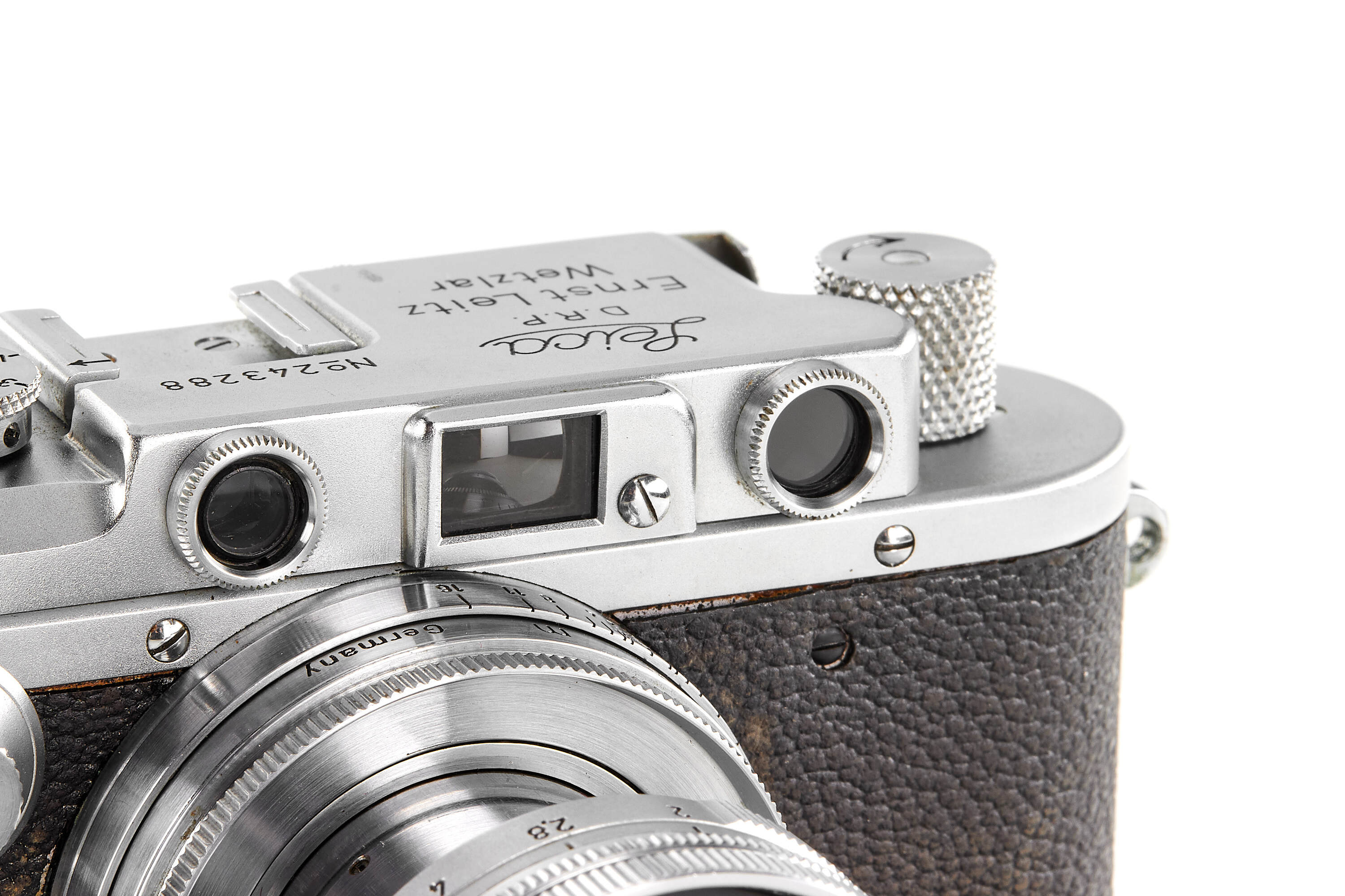 Leica IIIa chrome with SCNOO rapid winder *