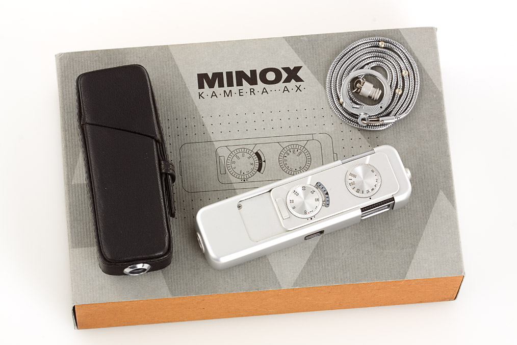 Minox AX