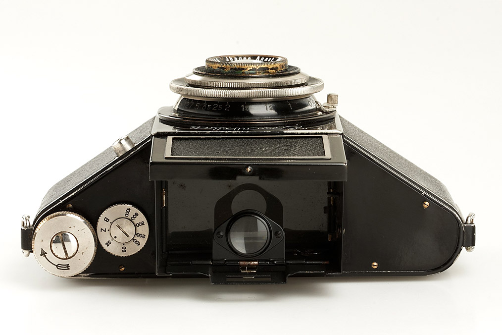 Exaktaカメラケース 002 <Exakta Camera Case> Exakta Camera Rear Window | ReplicaPropStore