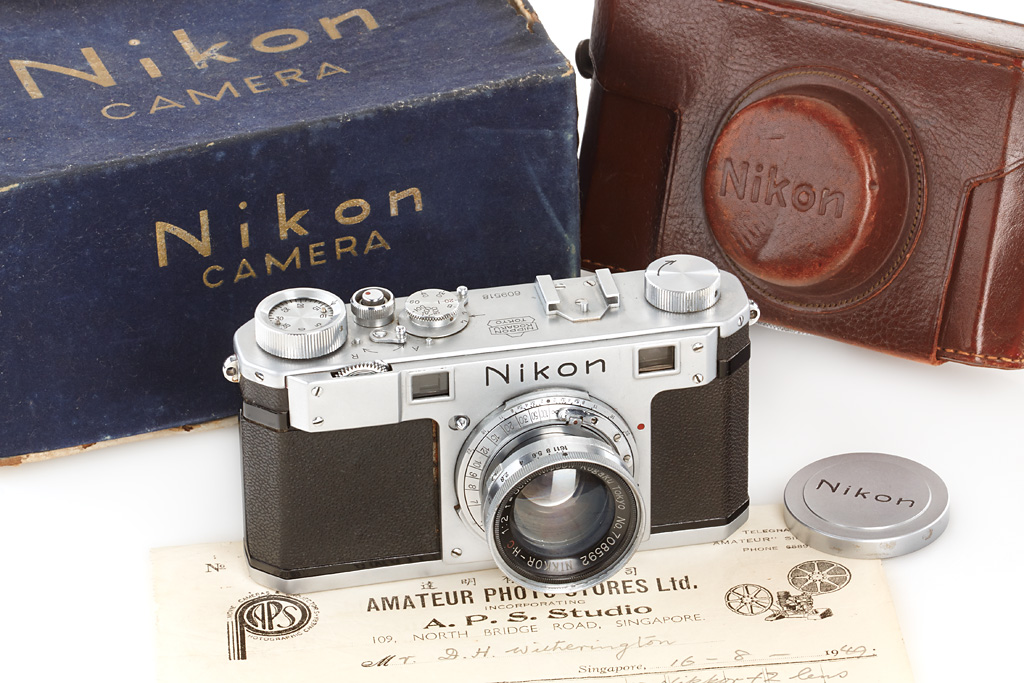 Nikon I