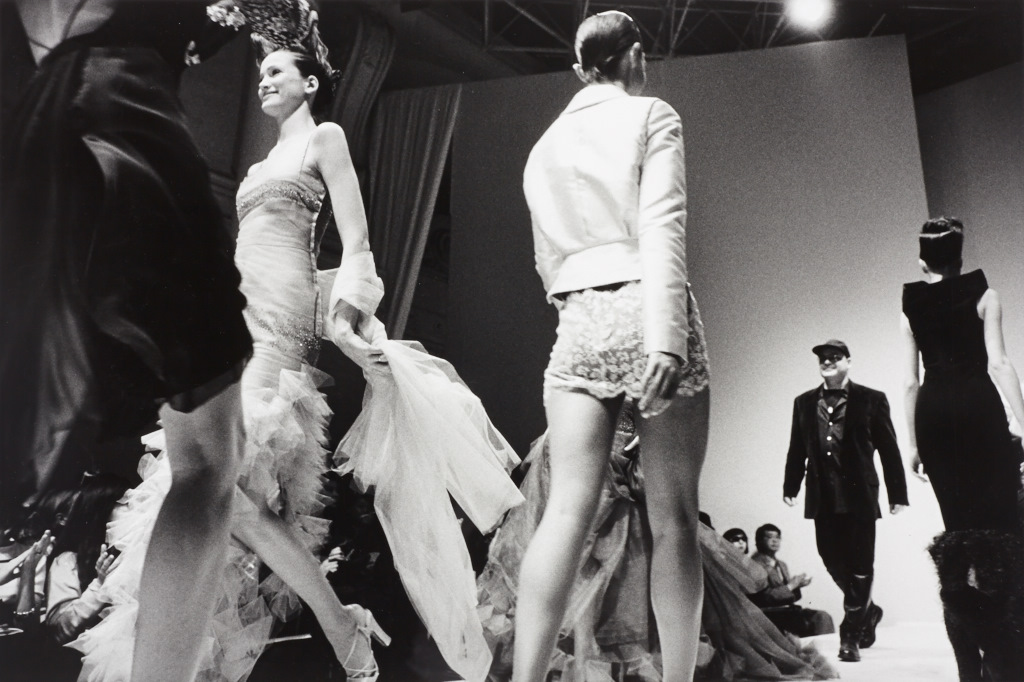 SEBASTIÃO SALGADO (* 1944) Fashion Show, 1990s?