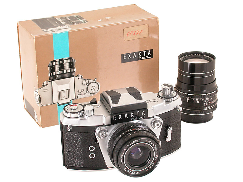 Exakta  Real chrome outfit