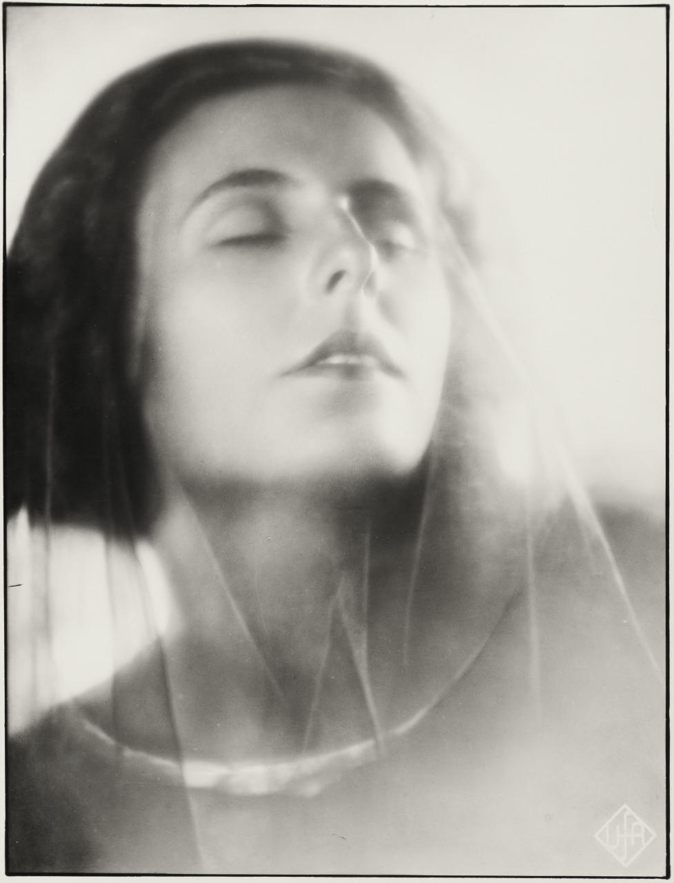 HELMAR LERSKI (1871–1956) Leni Riefenstahl (‘Der heilige Berg’ / ‘The Holy Mountain’), 1926