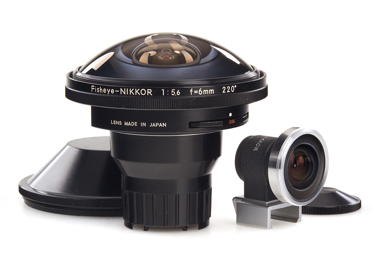 Nikon Fisheye-Nikkor 5.6/6mm 220° *
