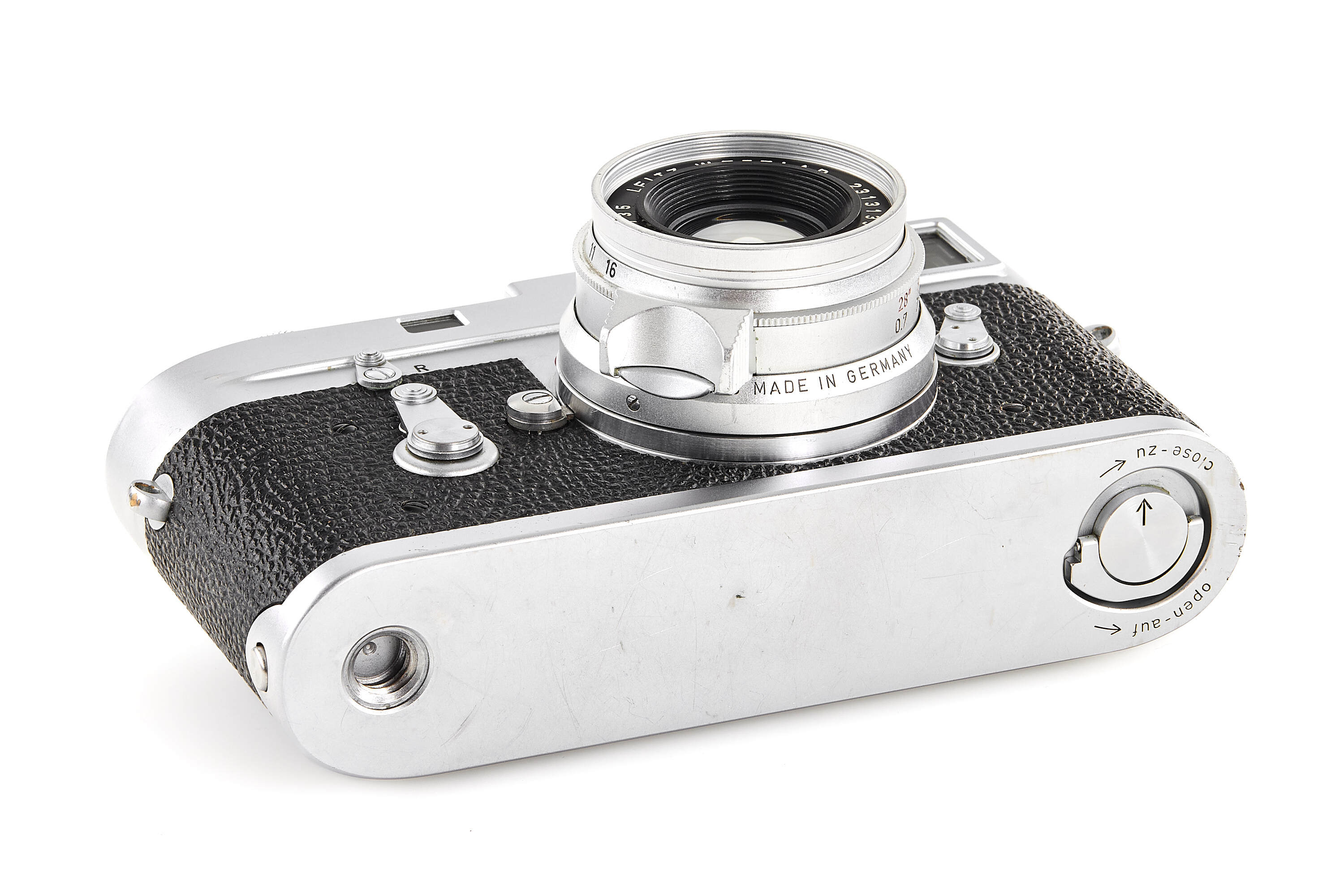 Leica M2 chrome with Summicron 2/35mm 8-element