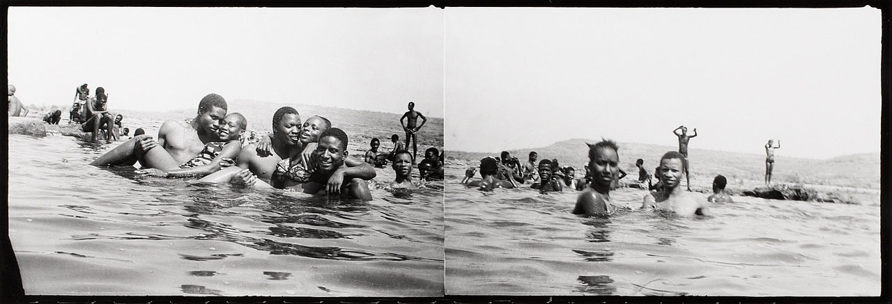MALICK SIDIBE (1935–2016) - Baignade au fleuve Niger,  1970 MALICK SIDIBE (1935–2016) - Baignade au fleuve Niger,  1970
