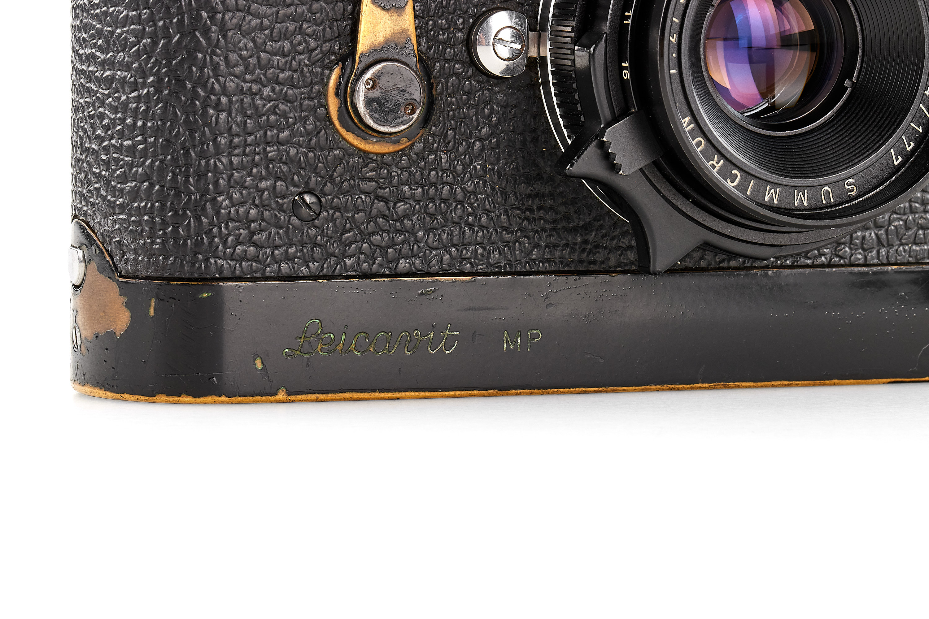 Leica M2 black paint with Summicron 2/35mm and Leicavit MP black paint