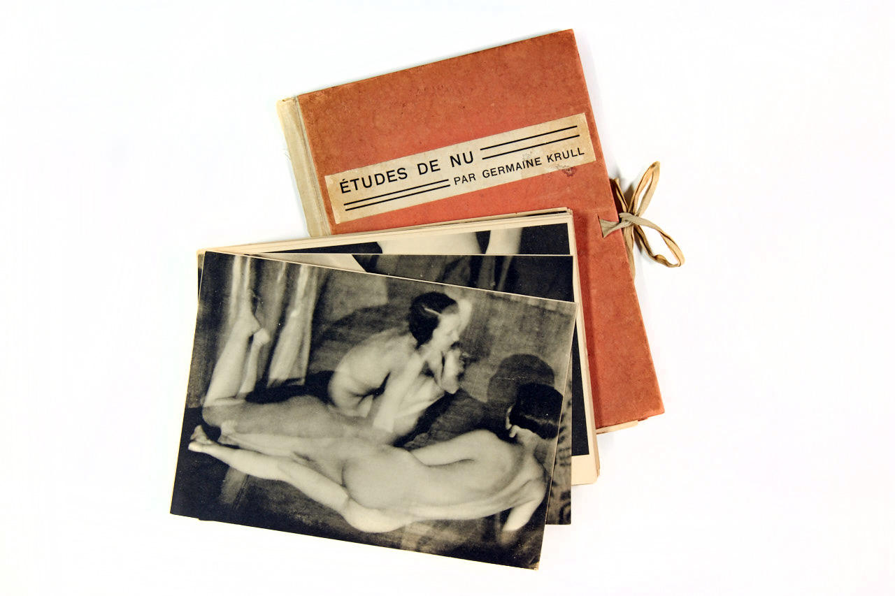 GERMAINE KRULL (1897–1985) ‘Etudes de nu’, Librairie des Artes Décoratifs, Paris 1930