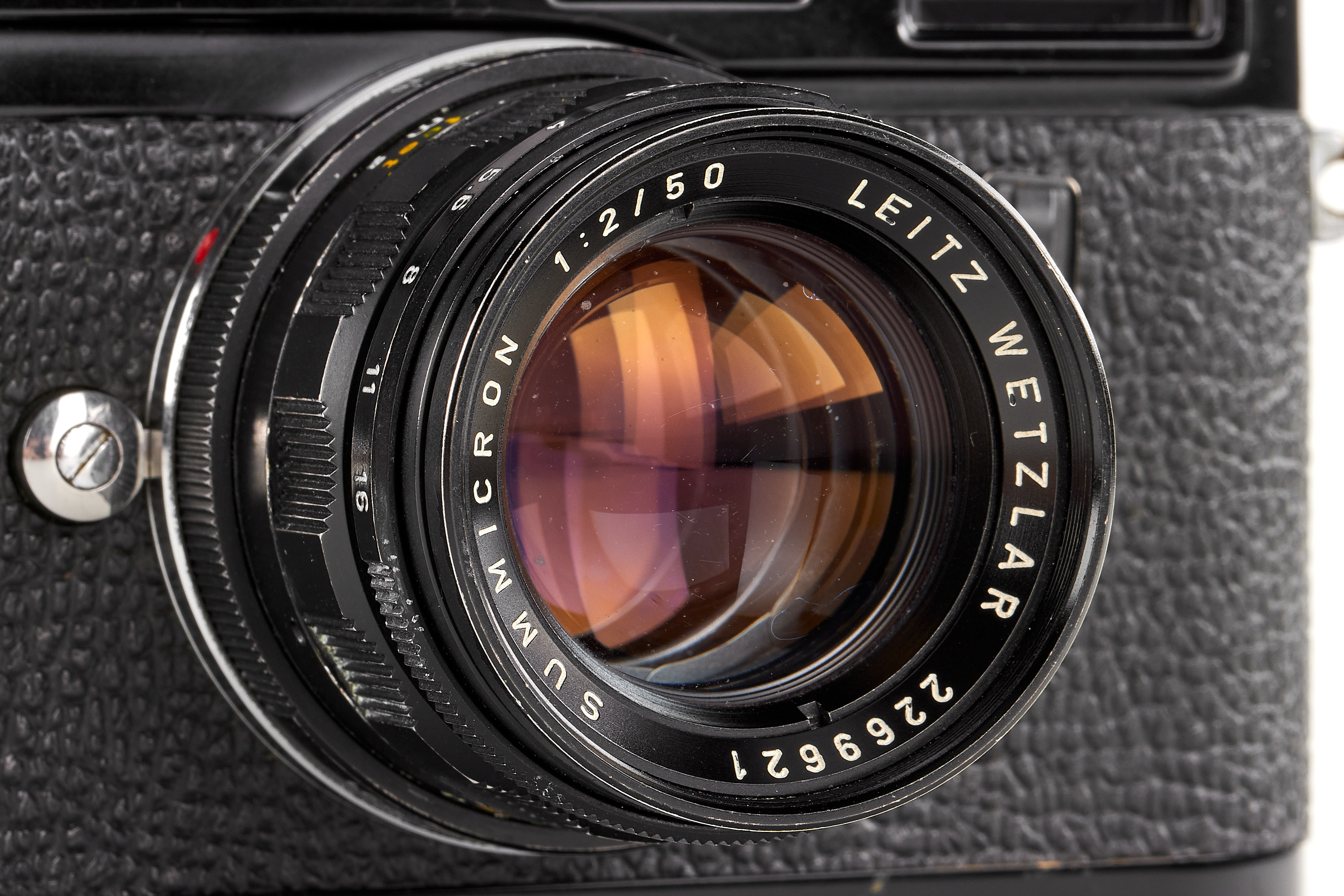 Leica M4 black paint with Summicron 2/50mm