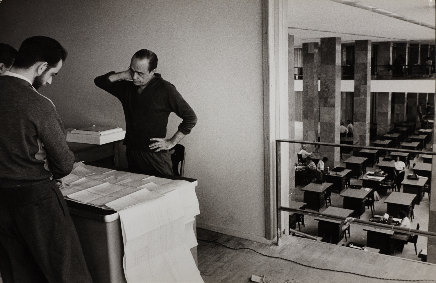 RENÉ BURRI (* 1933) Architect Oscar Niemeyer discusses plans / Juscelino Kubitschek visits the construction site / Inauguration Day – Public attending the official opening, Brazil  1960 RENÉ BURRI (* 1933) Architect Oscar Niemeyer discusses plans / Juscelino Kubitschek visits the construction site / Inauguration Day – Public attending the official opening, Brazil  1960