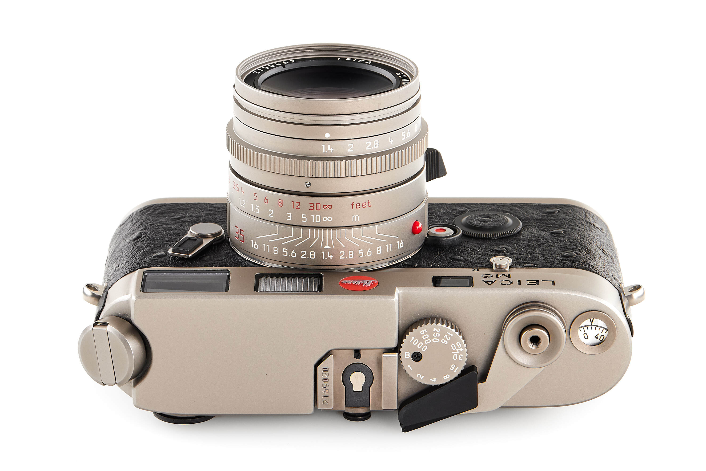 Leica M6 Titan 10412 + Summilux-M 1.4/35mm Asph. Titan