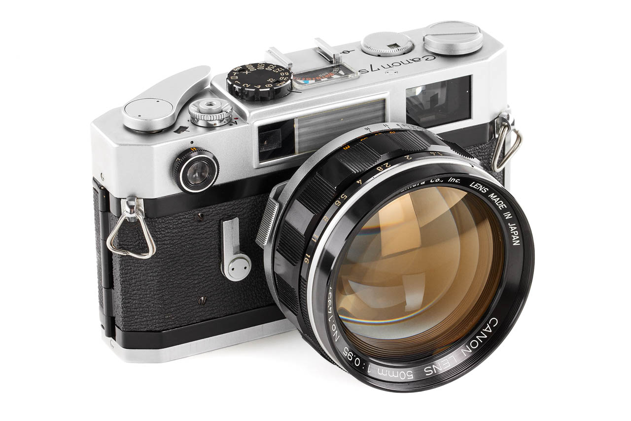 Canon 7s Z + 0.95/50mm Canon 7s Z + 0.95/50mm