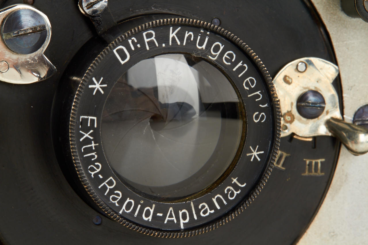 Dr. Krügener Delta 8x10,5 - - The free camera encyclopedia Dr. Krügener Delta 8x10,5 - - The free camera encyclopedia