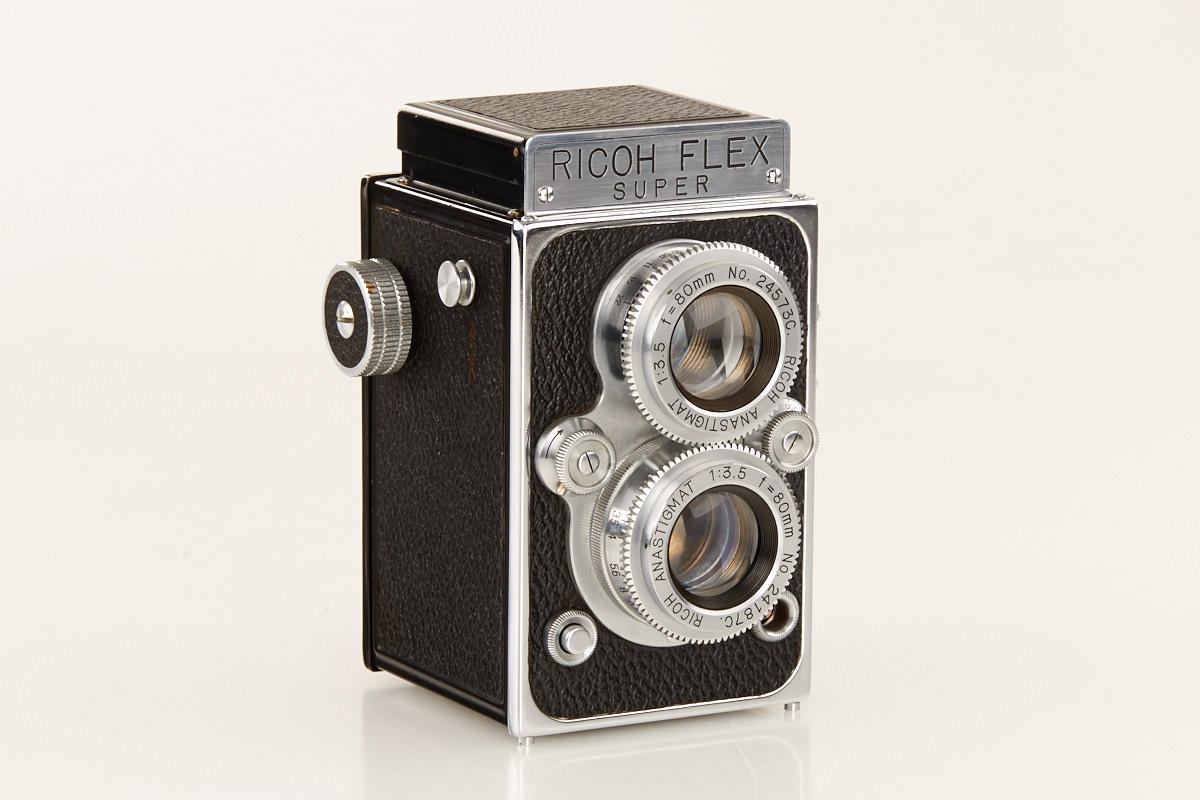 売り切れ 限定カラーカメラ RICOH RICOHFLEX ⅢB（中古 フィルム