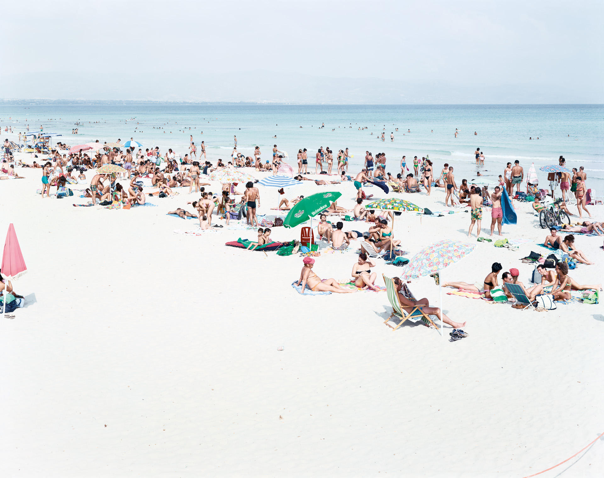 MASSIMO VITALI (* 1944) Cagliari (Red Umbrella), 1995 MASSIMO VITALI (* 1944) Cagliari (Red Umbrella), 1995