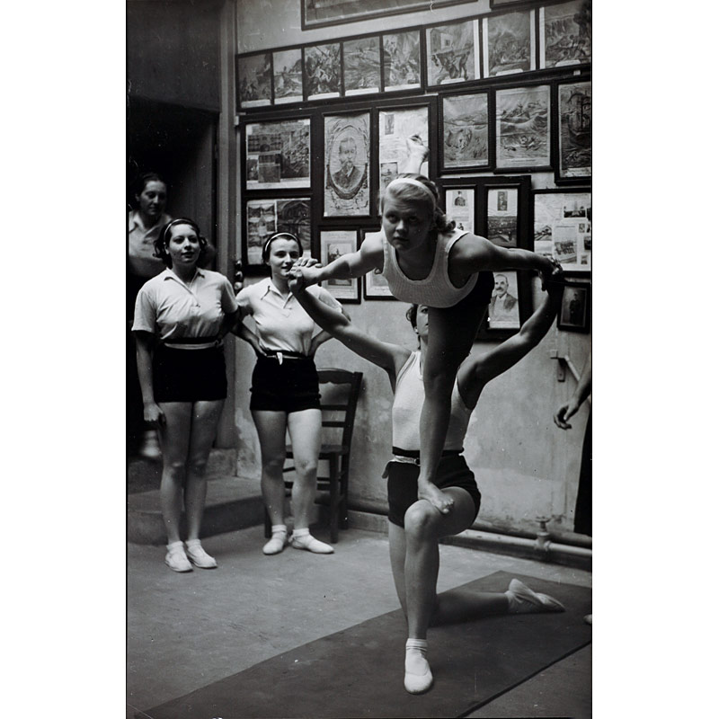 Brassaȉ (1899–1984) , Gymnasts
