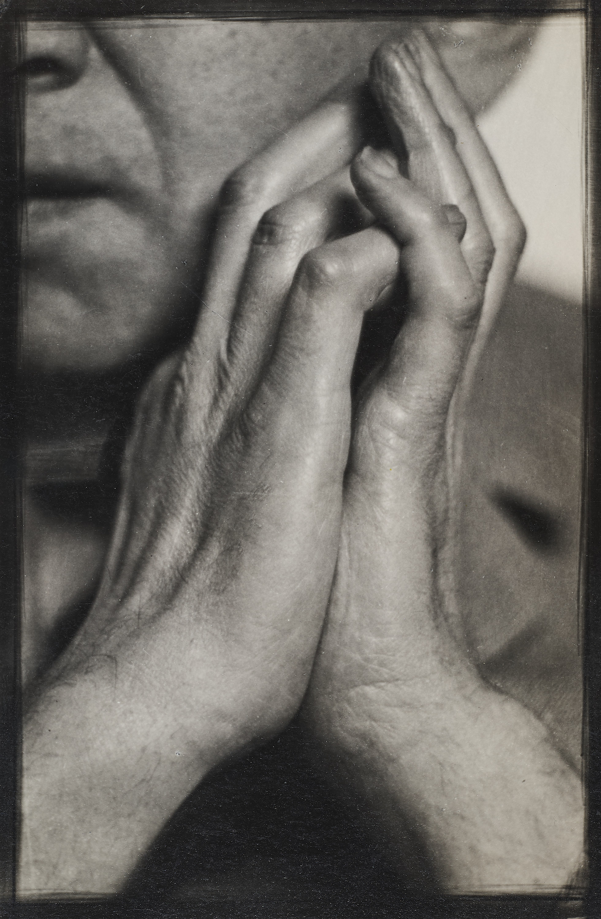 TRUDE FLEISCHMANN (1895–1990) - Hands of the poet Karl Kraus, Vienna 1930