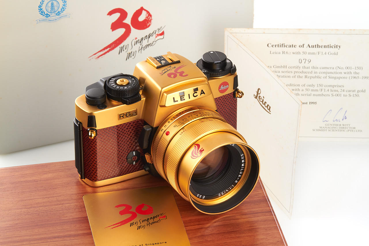 Leica R6.2 gold 'Republic of Singapore'