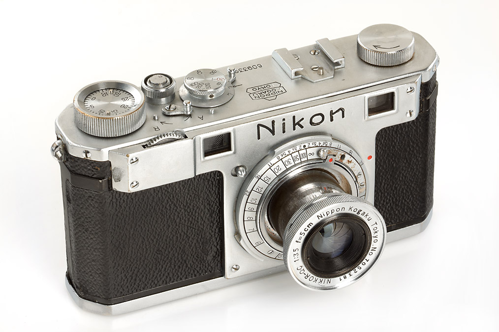 Nikon I