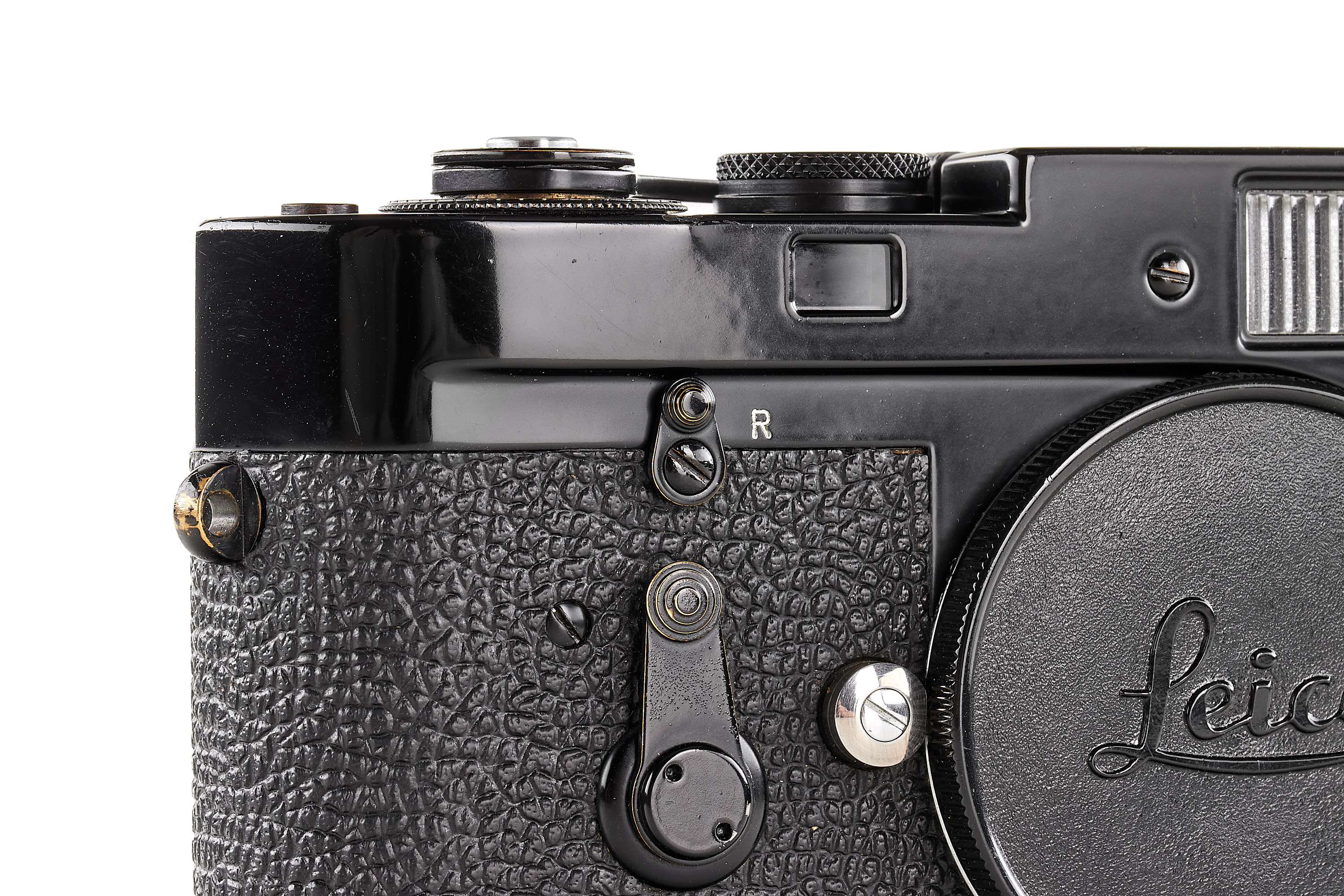 Leica M2 black paint with Leicavit MP