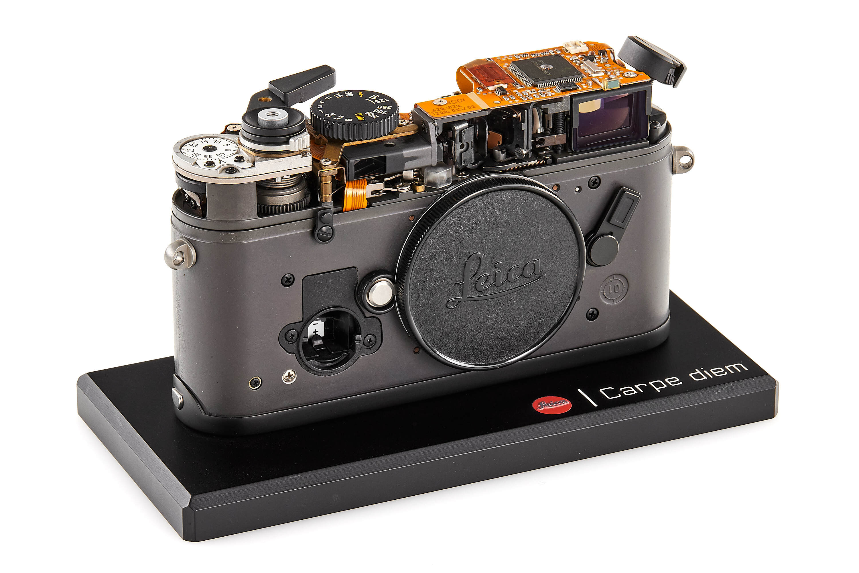 Leica M7 black cut-away model