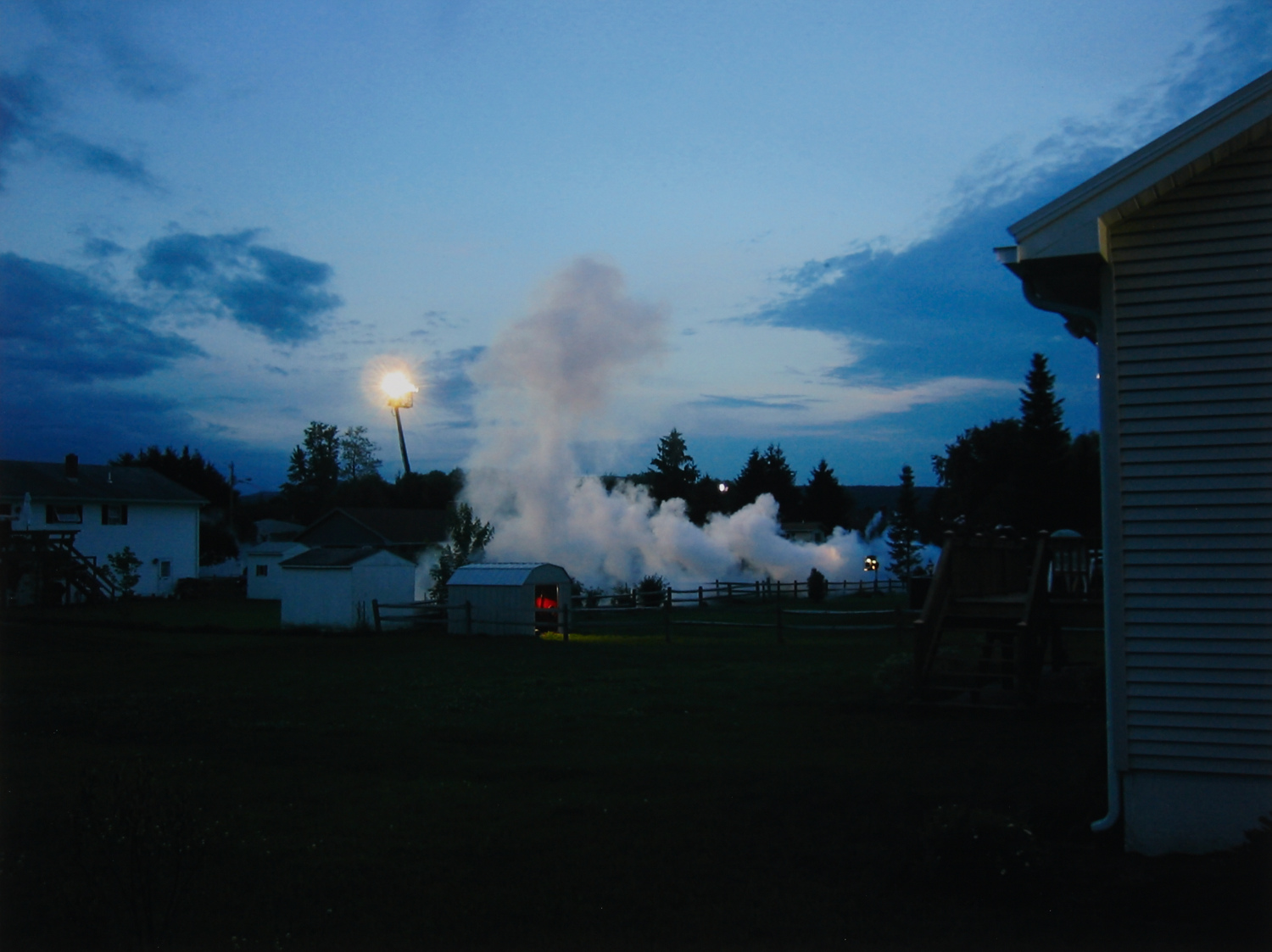 GREGORY CREWDSON (* 1962) Production Still (Brightview #3), 2005 GREGORY CREWDSON (* 1962) Production Still (Brightview #3), 2005