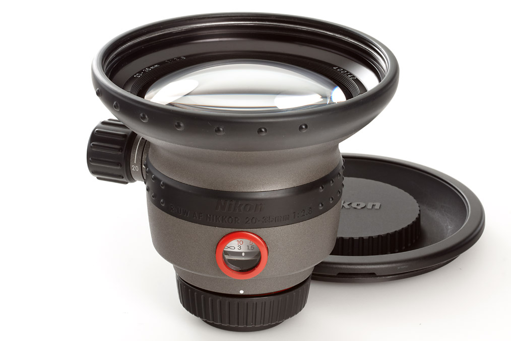 Nikon R-UW AF Nikkor 2.8/20-35mm