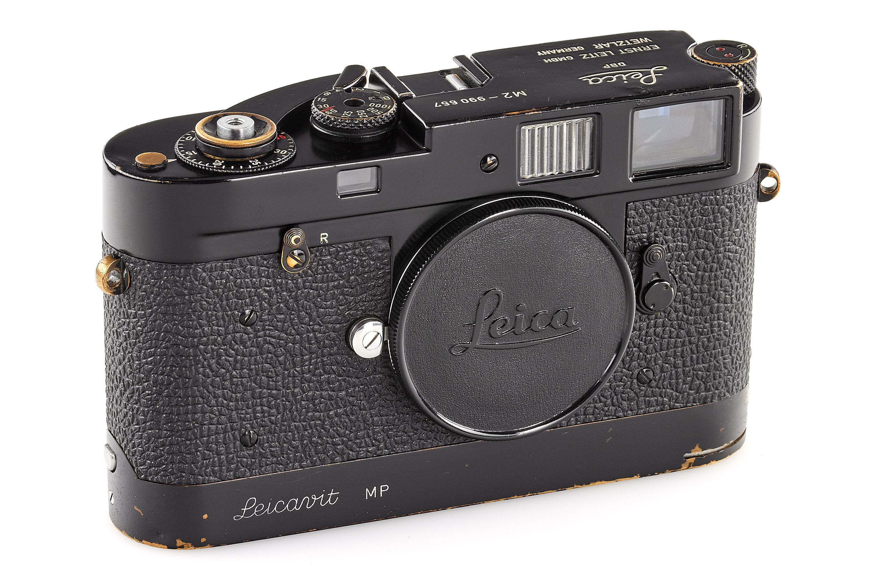 Leica M2 black paint with Leicavit MP