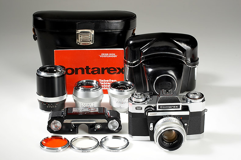 Contarex Super outfit