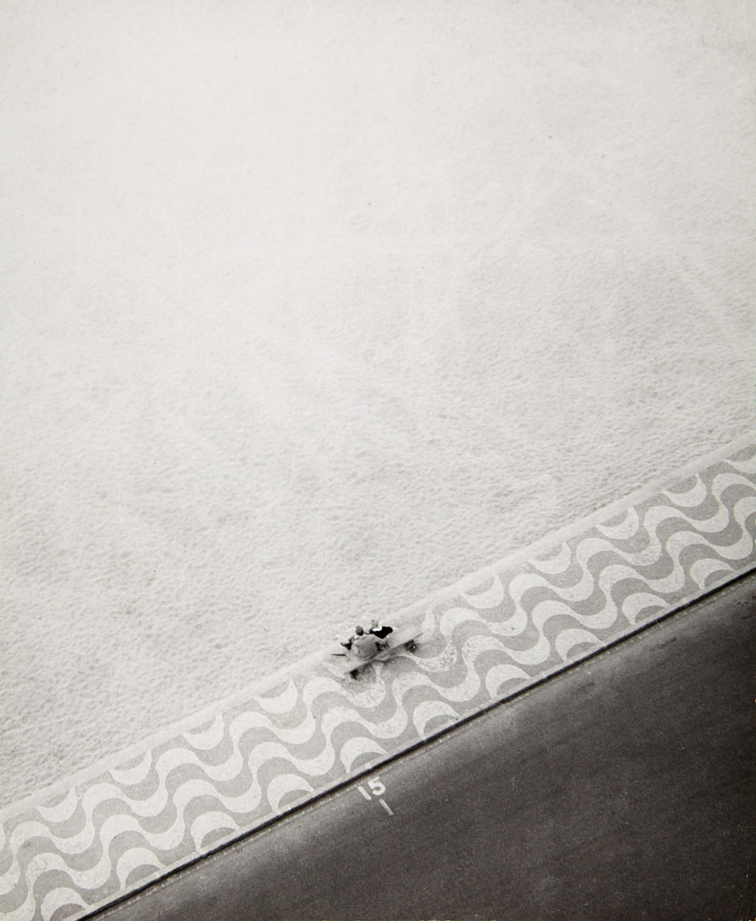 ** YVAN DALAIN (1927–2007) ‘Les amoureux’, Rio de Janeiro 1960s