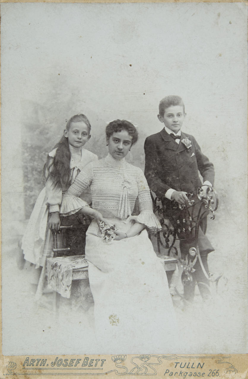ARTHUR JOSEF BETT (studio 1898–1931) Egon Schiele and his sisters Gerti and Melanie, Tulln c. 1902