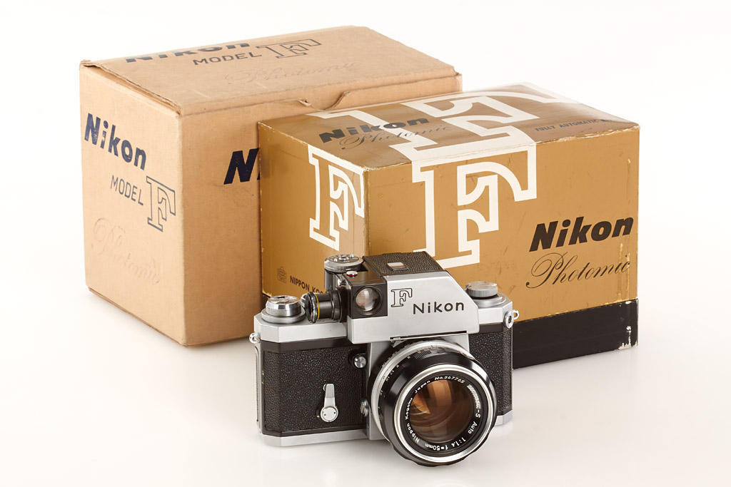 Nikon F Photomic chrome