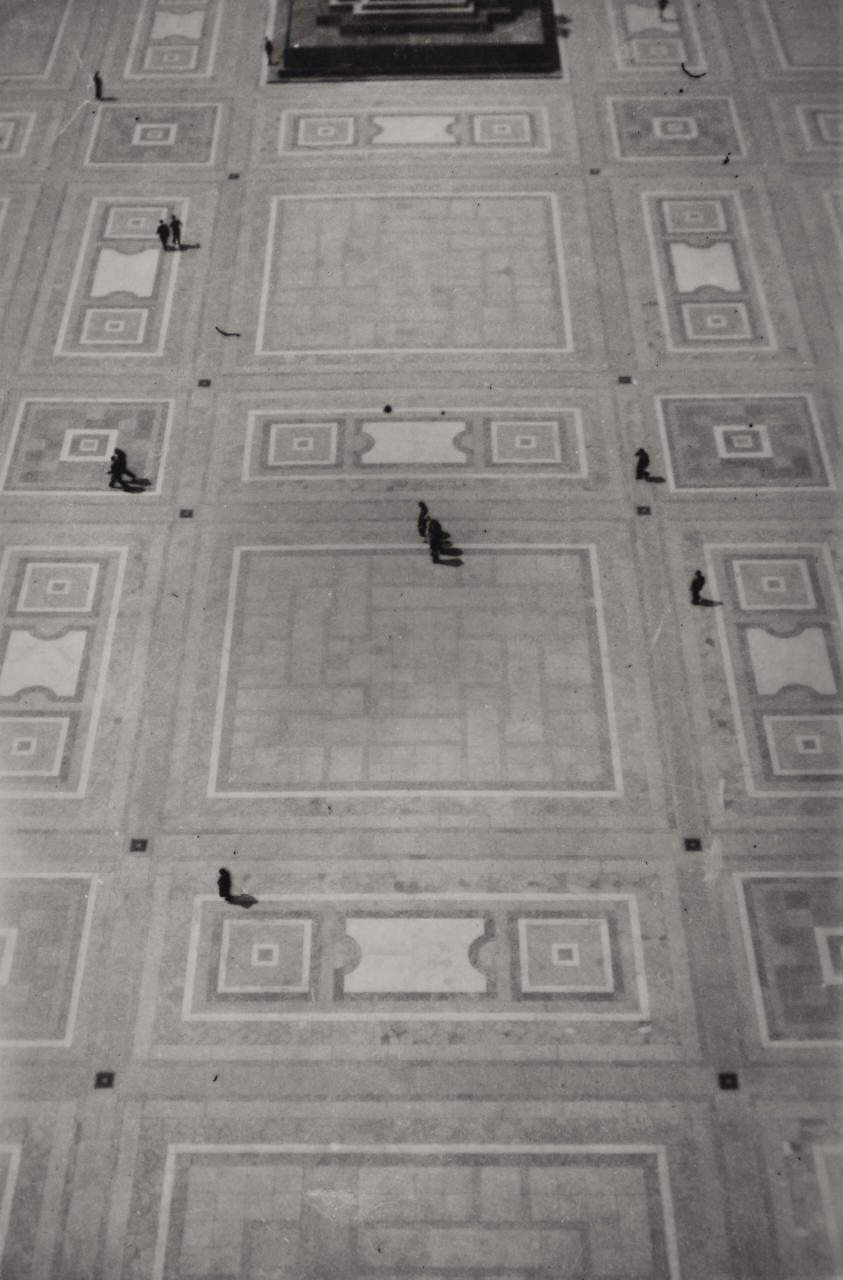 HERBERT BAYER (1900–1985) Piazza del Duomo, Milan 1928