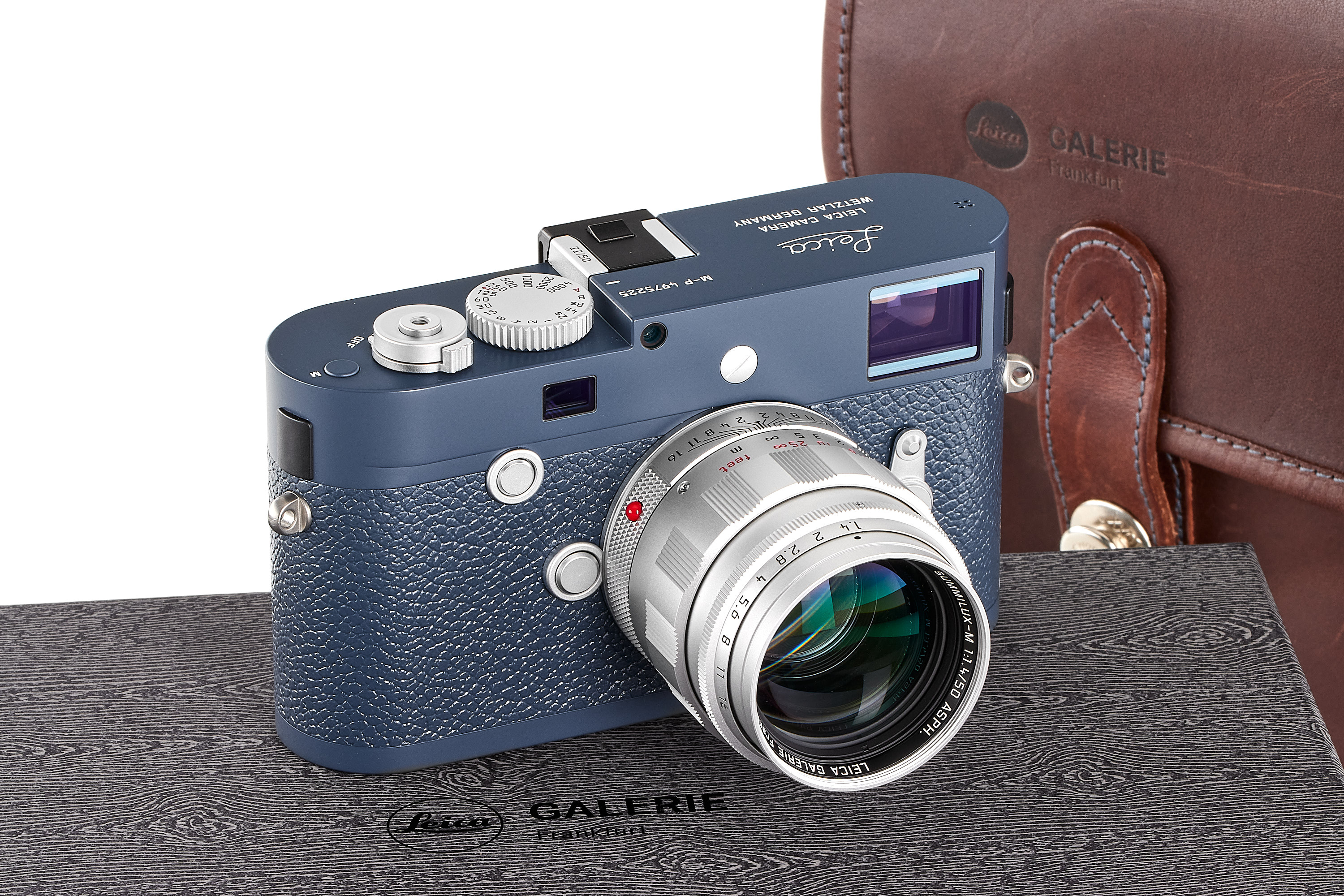 Leica M-P grey (Typ 240) 'Leica Galerie Frankfurt' *