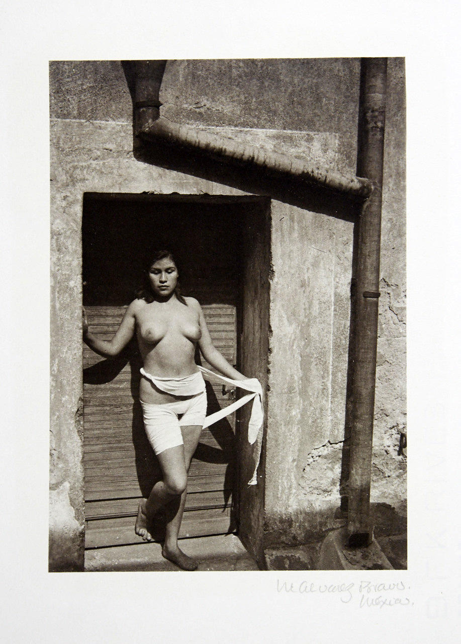 MANUEL ÁLVAREZ BRAVO (1902–2002) ‘La Desvendada’ (Die Enthüllte / The Unbandaged), Mexico 1938