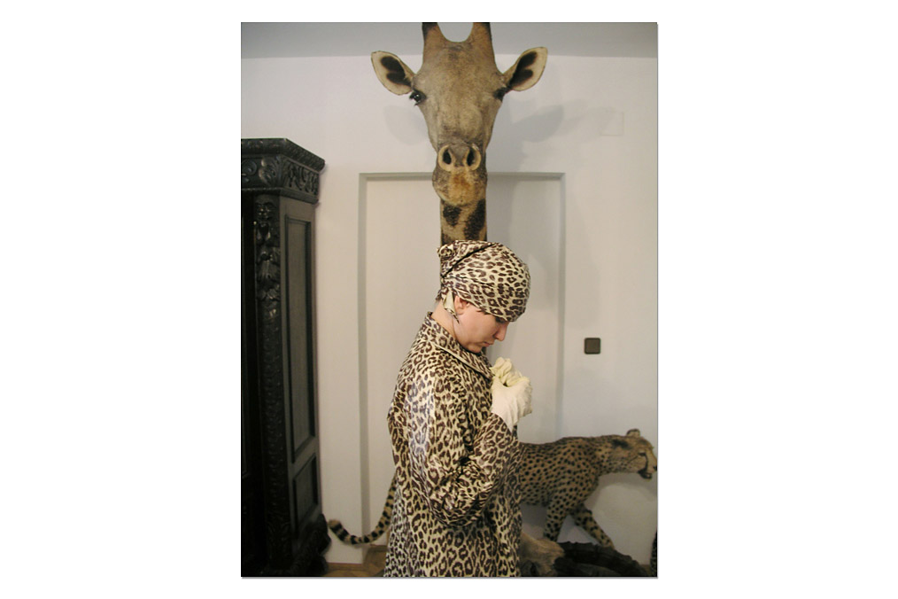 Michail Michailov (*1978), "Giraffe" (from the series "Die Arbeit")