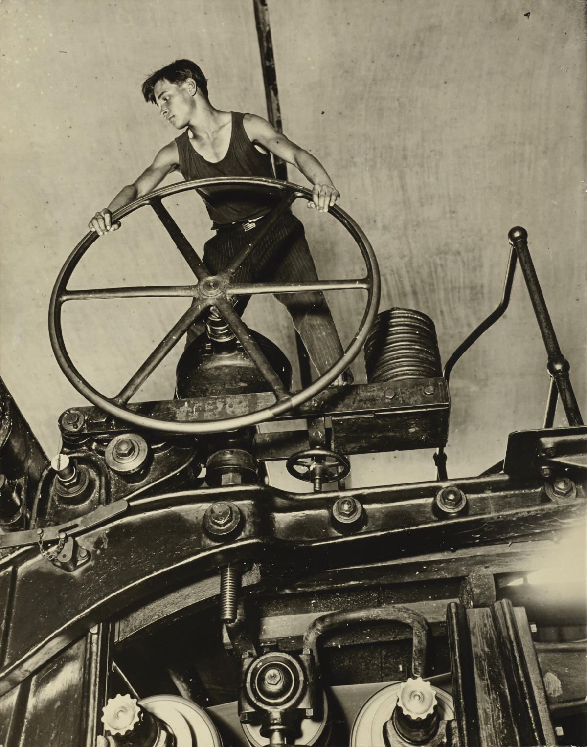 ARKADIJ SAJCHET (1898-1959) Jugendlicher Komsomol / Komsomol youth at the wheel, 1931