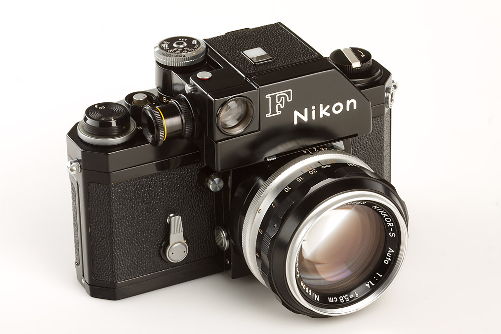 Nikon F Photomic Schwarz
