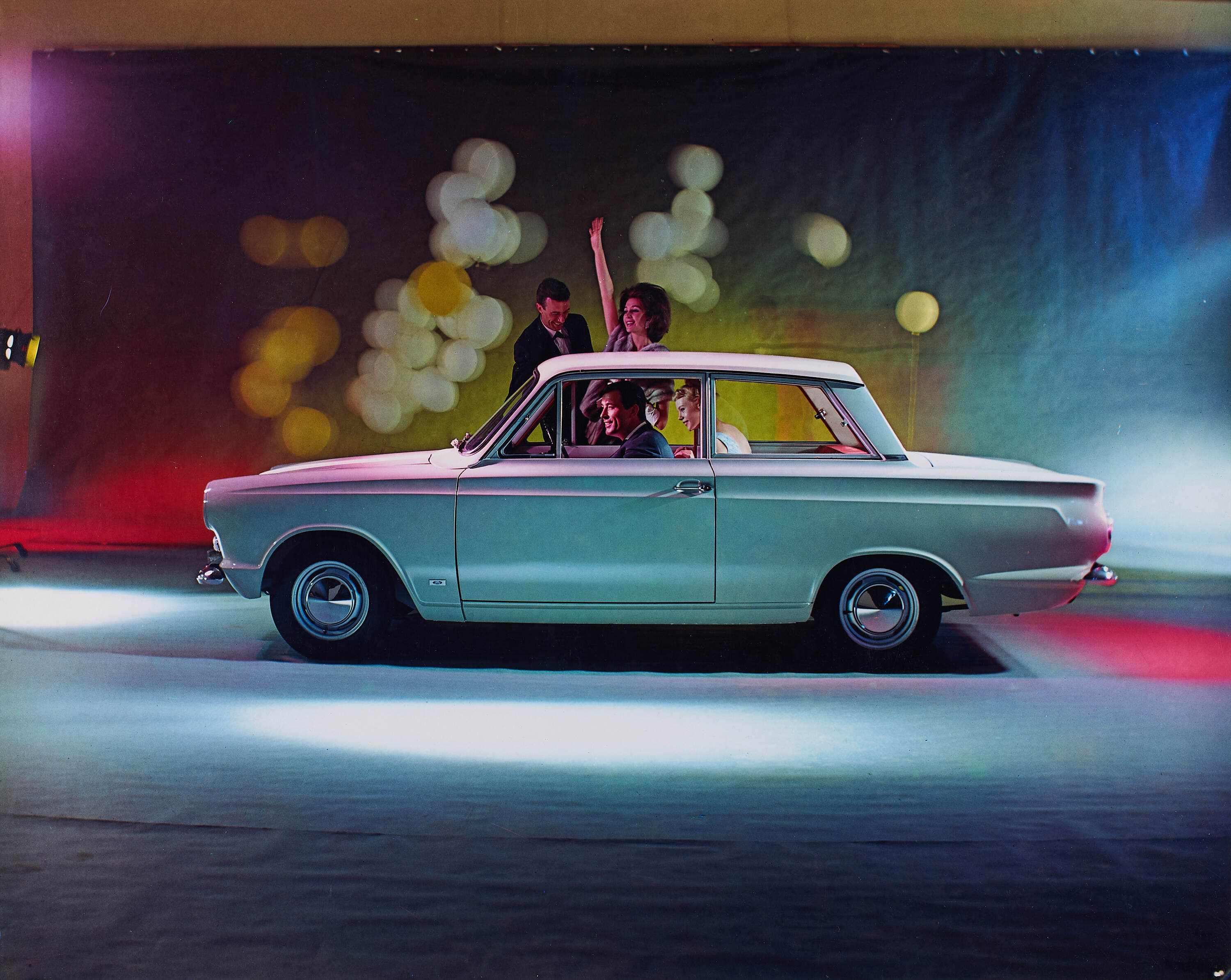 ANONYMOUS - Ford Cortina Advertisment, 1962