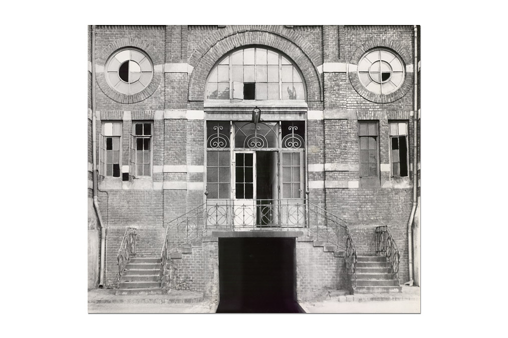 Liselotte Koppitz (1925-2005), Entrance door / Eingangstor