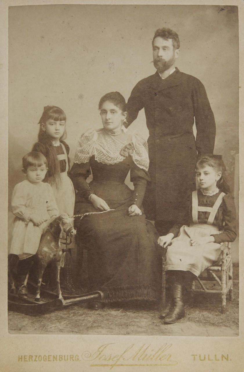 JOSEF MÜLLER (studio 1875–1903) Adolf and Maria Schiele with their children Egon (on the rocking horse), Melanie (behind Egon) and Elvira, Tulln 1893