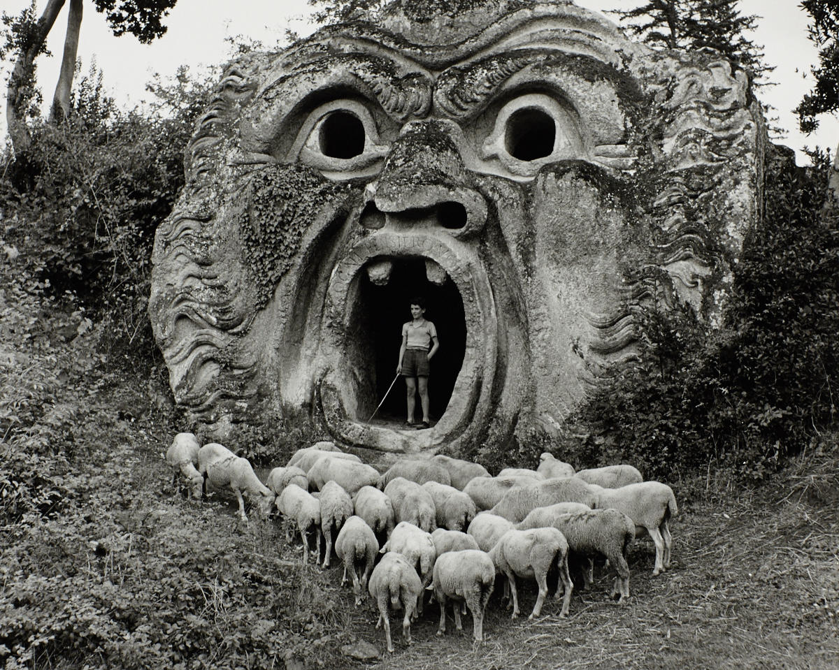 HERBERT LIST (1903–1975) Mostro im Garten des Palazzo Orsini, Bomarzo 1952 