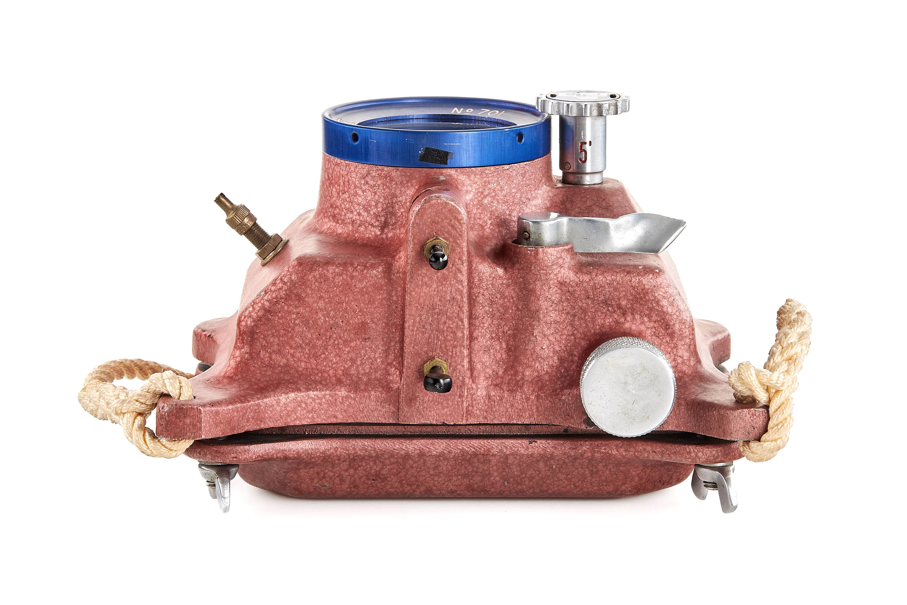 R.G. Lewis for Leica Photo-Marine II underwater housing *