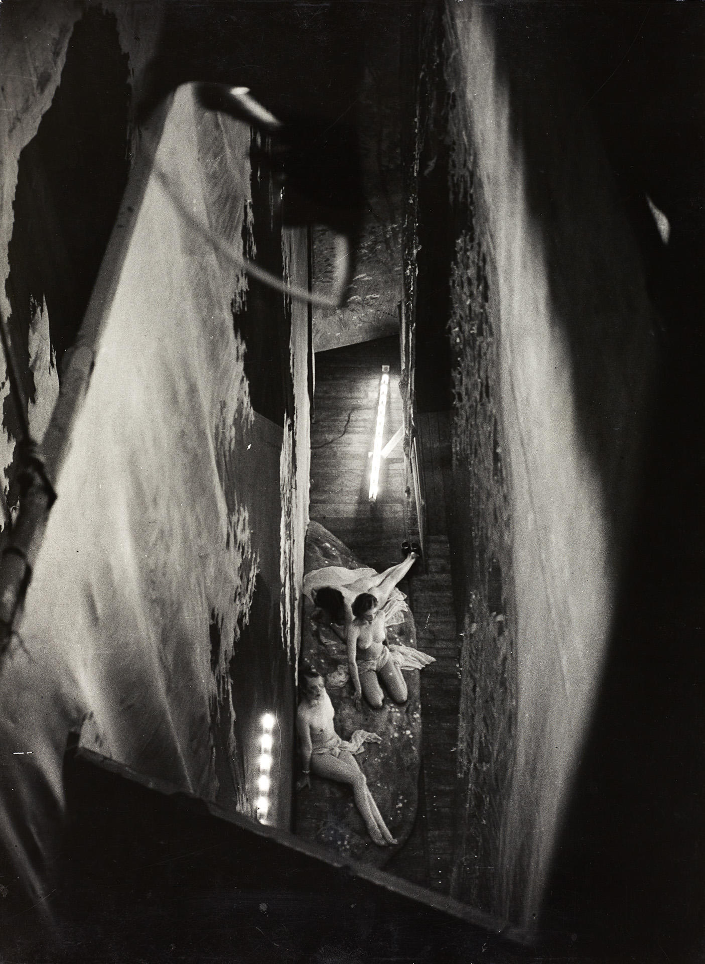 BRASSAI (1899–1984) Folies-Bergères, Paris 1932