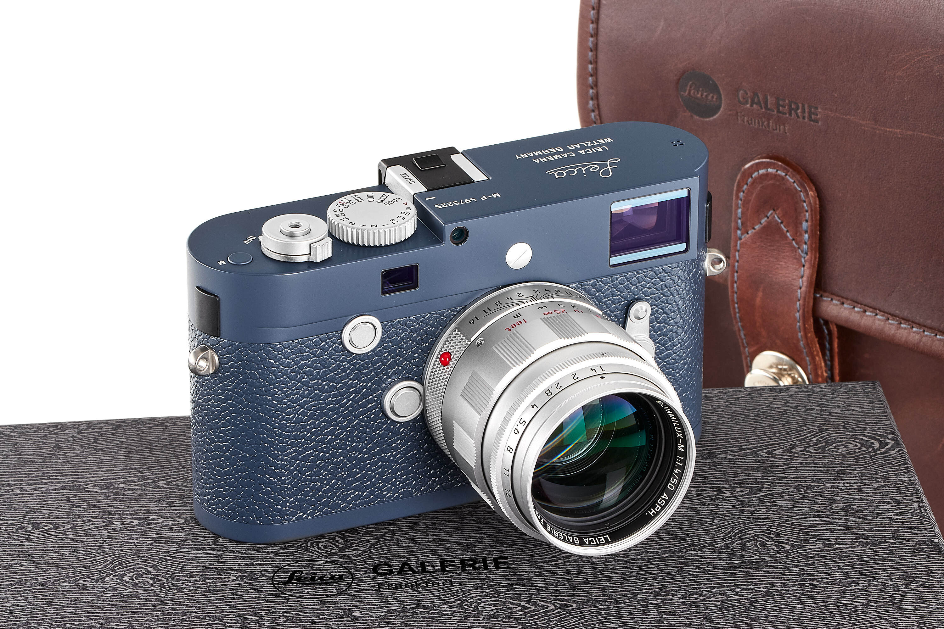 Leica M-P grey (Typ 240) 'Leica Galerie Frankfurt'