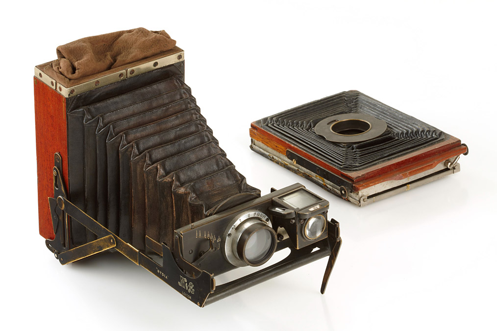 Newman & Guardia Nydia