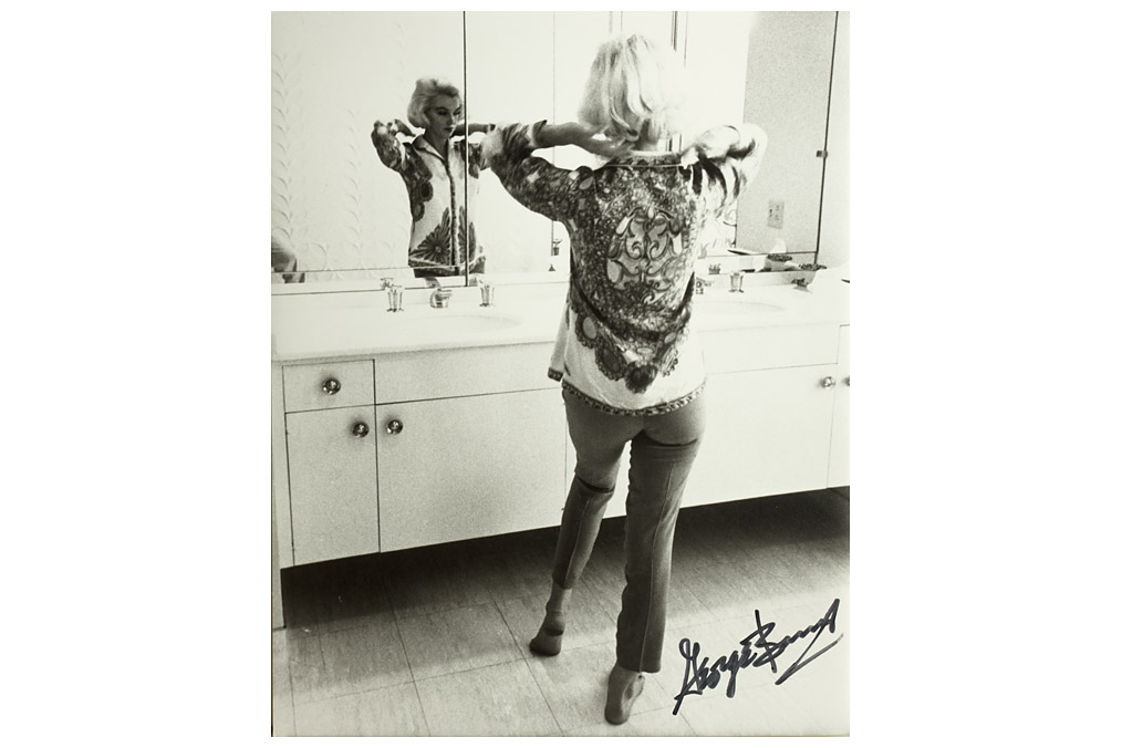 Marilyn Monroe  in the bathroom, George Barris (* 1928)
