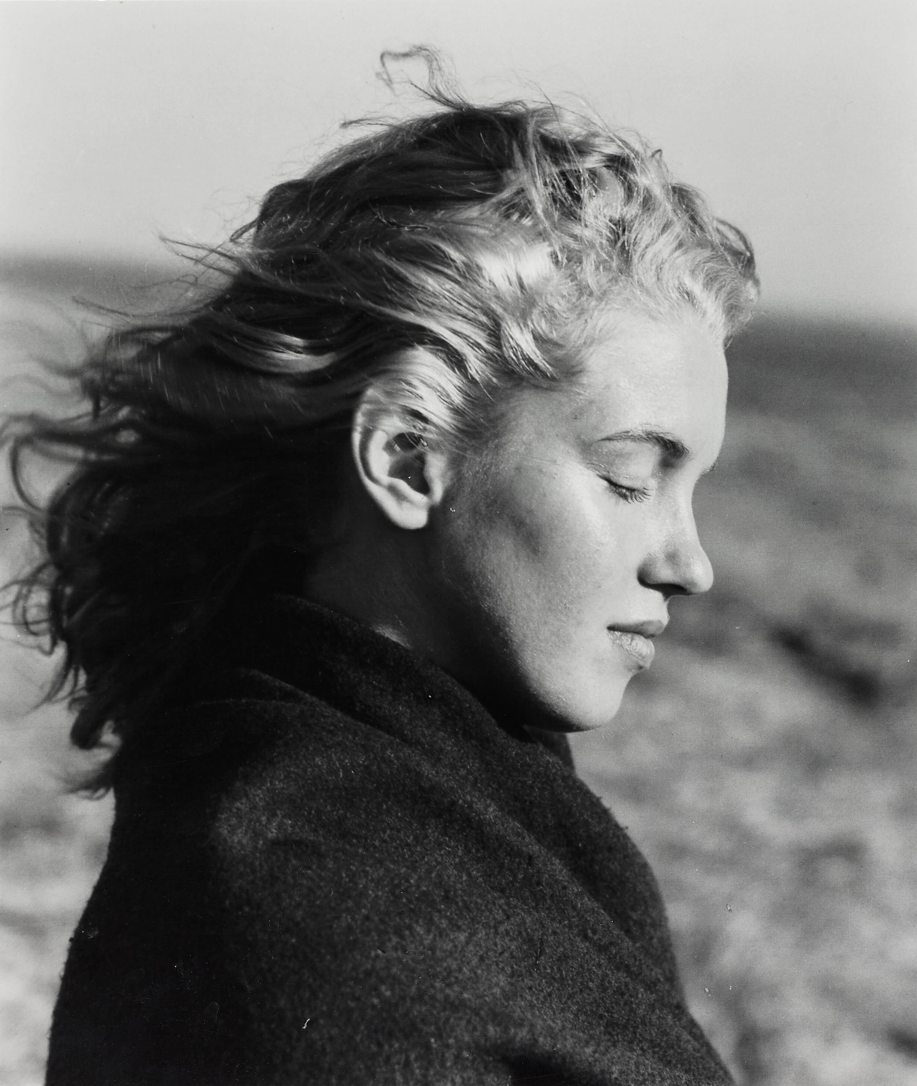 ANDRÉ DE DIENES (1913–1985) - Marilyn Monroe  (Army Blanket Sitting), San Diego, 1945